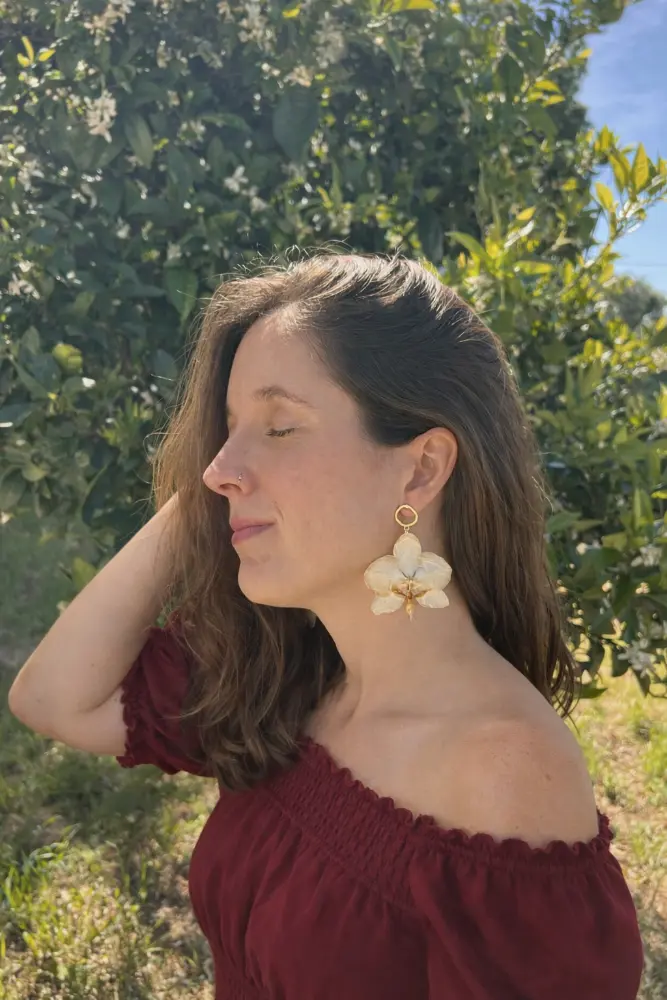 Beige Orchid earrings, model shot – Mångata Studio