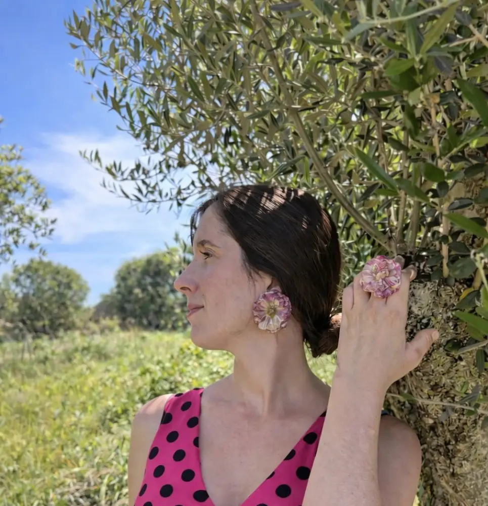 Rose earrings, model shot – Mångata Studio